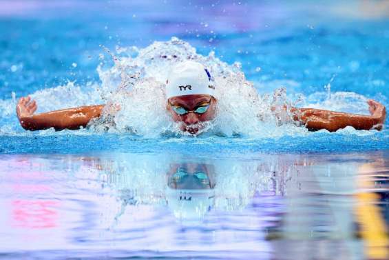 Natation : deuxième médaille pour Léon Marchand, qui confirme son éclosion