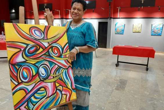 Denise Tiavouane expose ses toiles