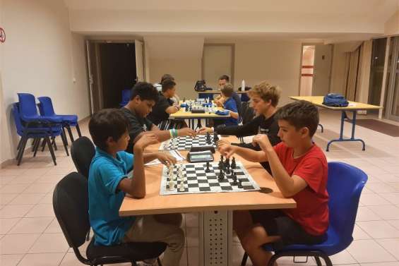 Des cours d'échecs avec le Roc à Robinson