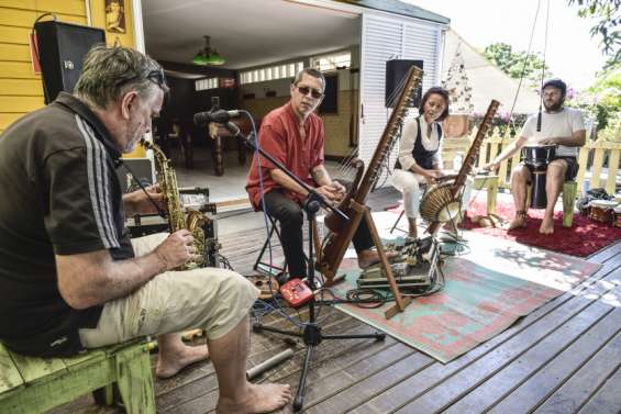 Musique zen et ambiance familiale au repas partage
