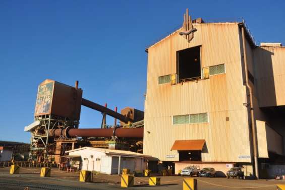 A Thio et Kouaoua, les barrages sont levés « pour sauver l’usine de Doniambo »