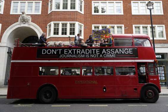 Julian Assange fait appel de la décision  de son extradition