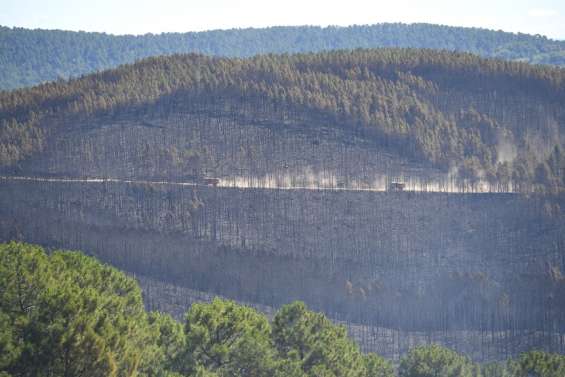 L'incendie des Cévennes fixé mais sous haute surveillance