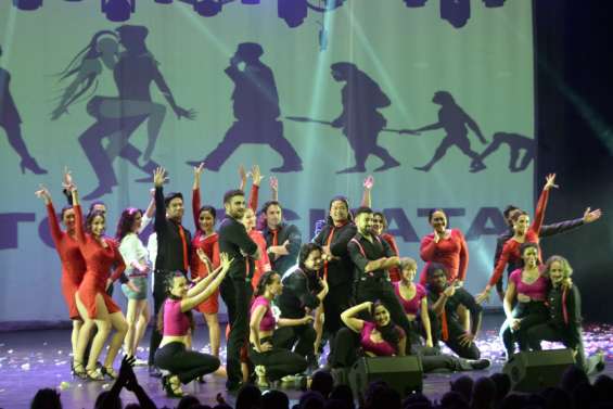 Mont-Dore : plus de 400 spectateurs réunis au deuxième gala des Mamans roses