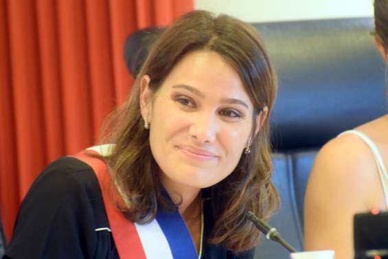 Florence Rolland élue maire de La Foa