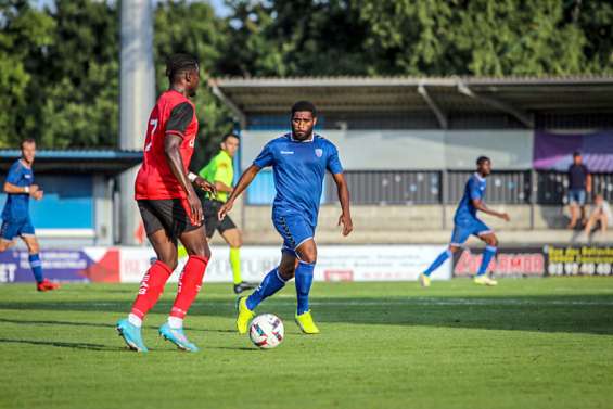 Georges Gope-Fenepej convainc Concarneau de le prolonger