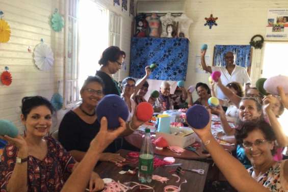 Les Petites mailles vont tricoter à la maison Célières