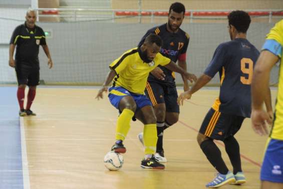 Le leader du championnat surpris à Lifou, son dauphin en profite