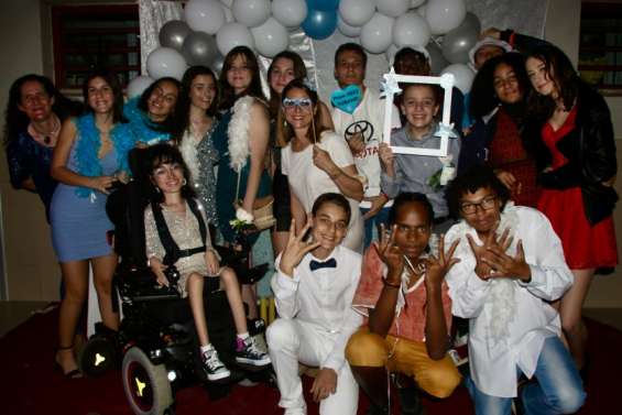 « Ambiance de folie » au bal du collège