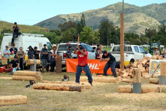 Demandez le programme de la Foire de Bourail !