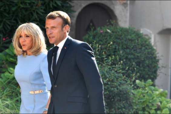 Macron entame une pause estivale « studieuse » à Brégançon