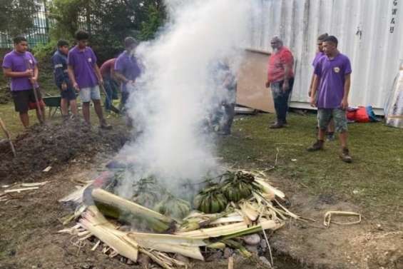 Du tubercule au bougna : la « très bonne récolte » des collégiens d'Auteuil