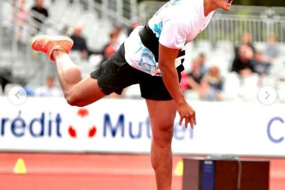 Felise Vahai Sosaia, seul Bleu au javelot