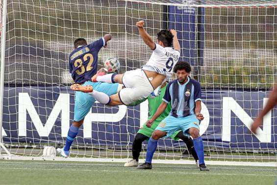 Football : Hienghène éliminé par une solide équipe tahitienne en demi-finale océanienne