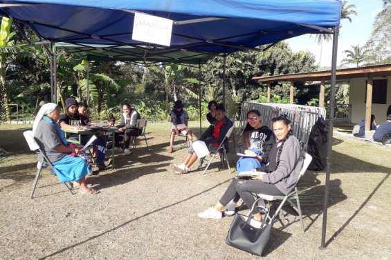 La jeunesse des paroisses de la zone Sud s'est rassemblée une semaine à La Foa
