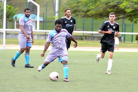 Football : de bonnes affaires réalisées lors d'une journée de rattrapage