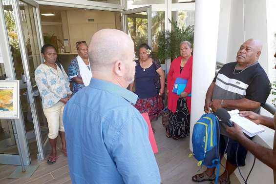 Dumbéa : Les habitants du Caillou bleu veulent bien payer 