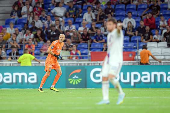 Football : à Lyon, l'étonnant destin de Rémy Riou