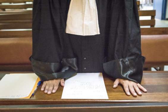 Accusés d'avoir spolié une nonagénaire de 120 millions de francs, ils sont relaxés