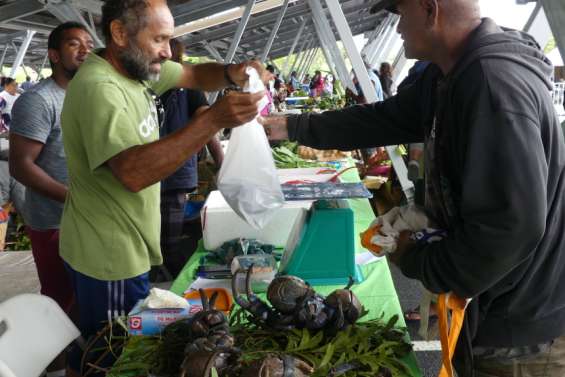 Belle fréquentation pour le marché dédié  aux Loyauté