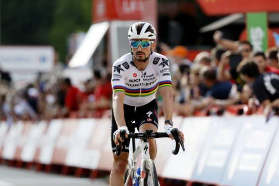 Julian Alaphilippe chute encore, à un mois du Mondial