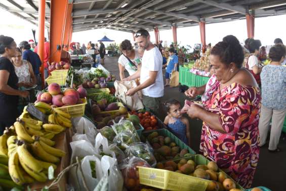Deuxième Marché broussard  de fêtes mercredi sous la halle