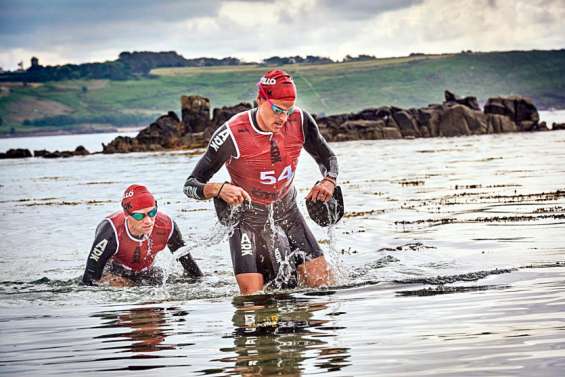 Swimrun : Hugo Tormento survole l’Ötillö