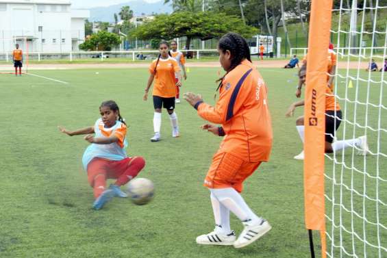 [VIDÉO] Le football féminin à l'honneur à Nouméa