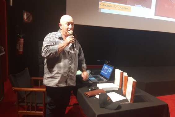 Une trentaine de personnes à l'écoute de Jerry Delathière