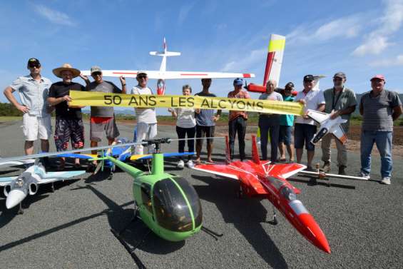 Dumbéa : le club de modélisme Les Alcyons célèbre un demi-siècle de vol