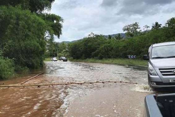 Fortes pluies : la RT1 bloquée au nord de Bourail