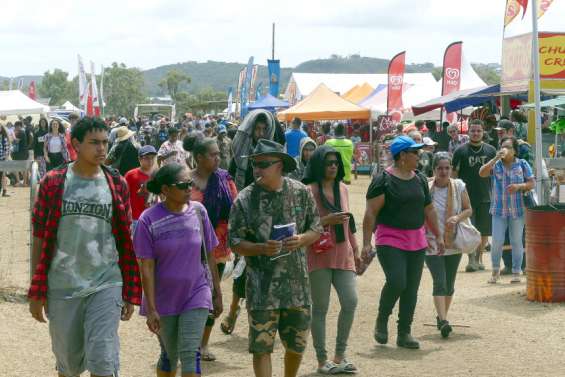 [GROS PLAN 1/2] La Foire de Koumac à l'aube de la trentaine