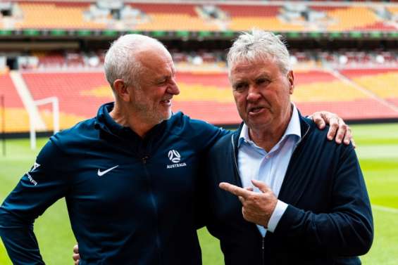 Guus Hiddink poursuit sa mission en Australie
