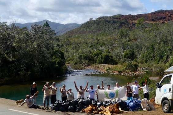 200 kg de déchets collectés au pont des Japonais