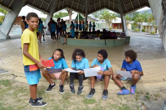 Des CM2 de Bourail à la découverte de leur futur collège