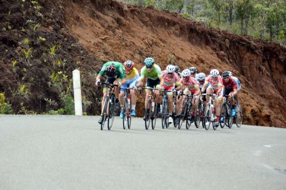 Le Tour cycliste dans les starting-blocks