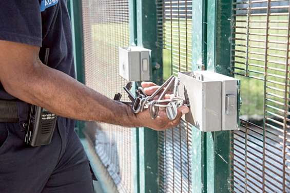 [GROS PLAN 2/3] Combien coûte le Camp-Est à l'État ?