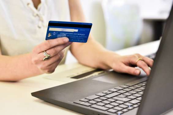 Frais bancaires : Calédoniens et Métropolitains pas égaux