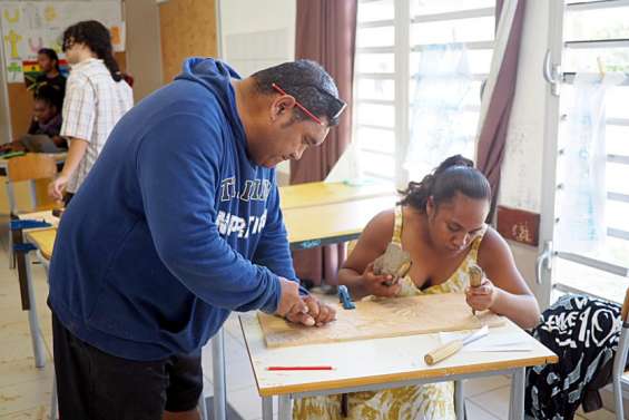 Des ateliers valorisent les cultures d'Océanie au lycée de Pouembout