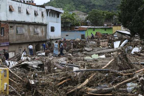 Glissement de terrain meurtrier près de Caracas