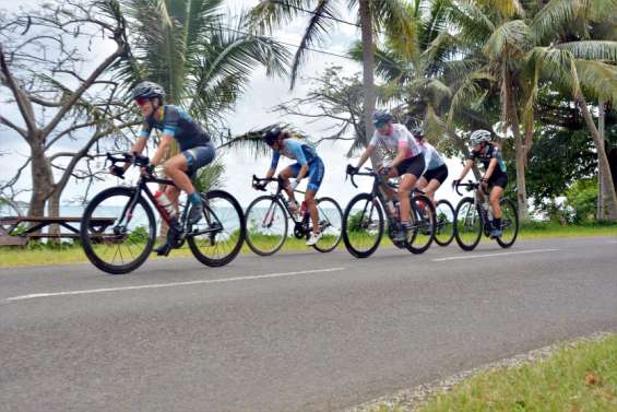 Cyclisme : Hortense Happey et David Schavits en solitaire à Hienghène