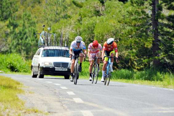 Cyclisme : Manon Brasseur et Ludovic Lanceleur solides dans de la Koné-Tiwaka