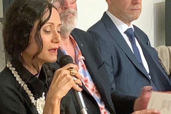 Hommage à la poésie de Déwé Gorodey à Paris