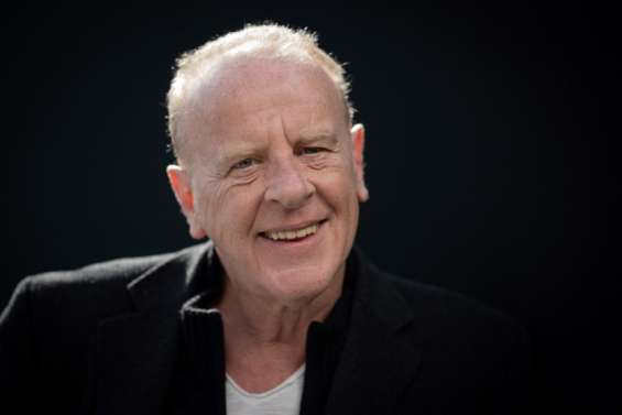 Jean Teulé, écrivain facétieux féru d'histoire et de poésie