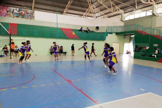 Volley-ball : il reste une place à prendre pour jouer les finales à Maré
