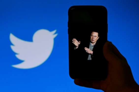 Twitter : Elon Musk veut licencier 5 500 salariés