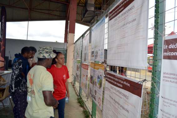La jeunesse de l'aire ajië-arhö répond à l'invitation de ses coutumiers