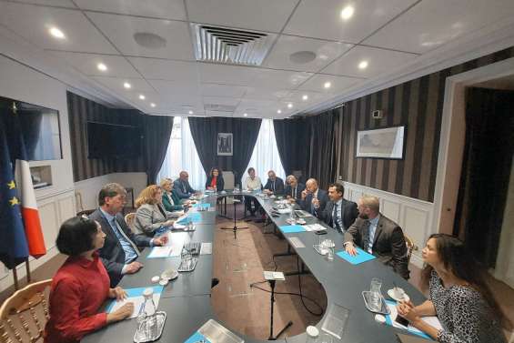 Les Loyalistes et l'Avenir en confiance remettront une déclaration commune au ministre Gérald Darmanin