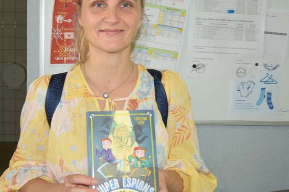 Bourail : la lauréate du concours Livre mon ami reçue au collège