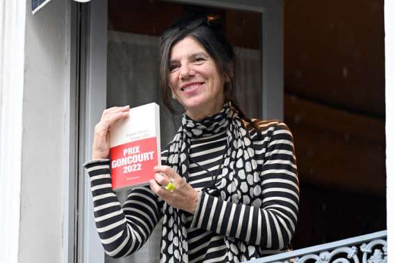 Brigitte Giraud remporte le Goncourt avec Vivre vite